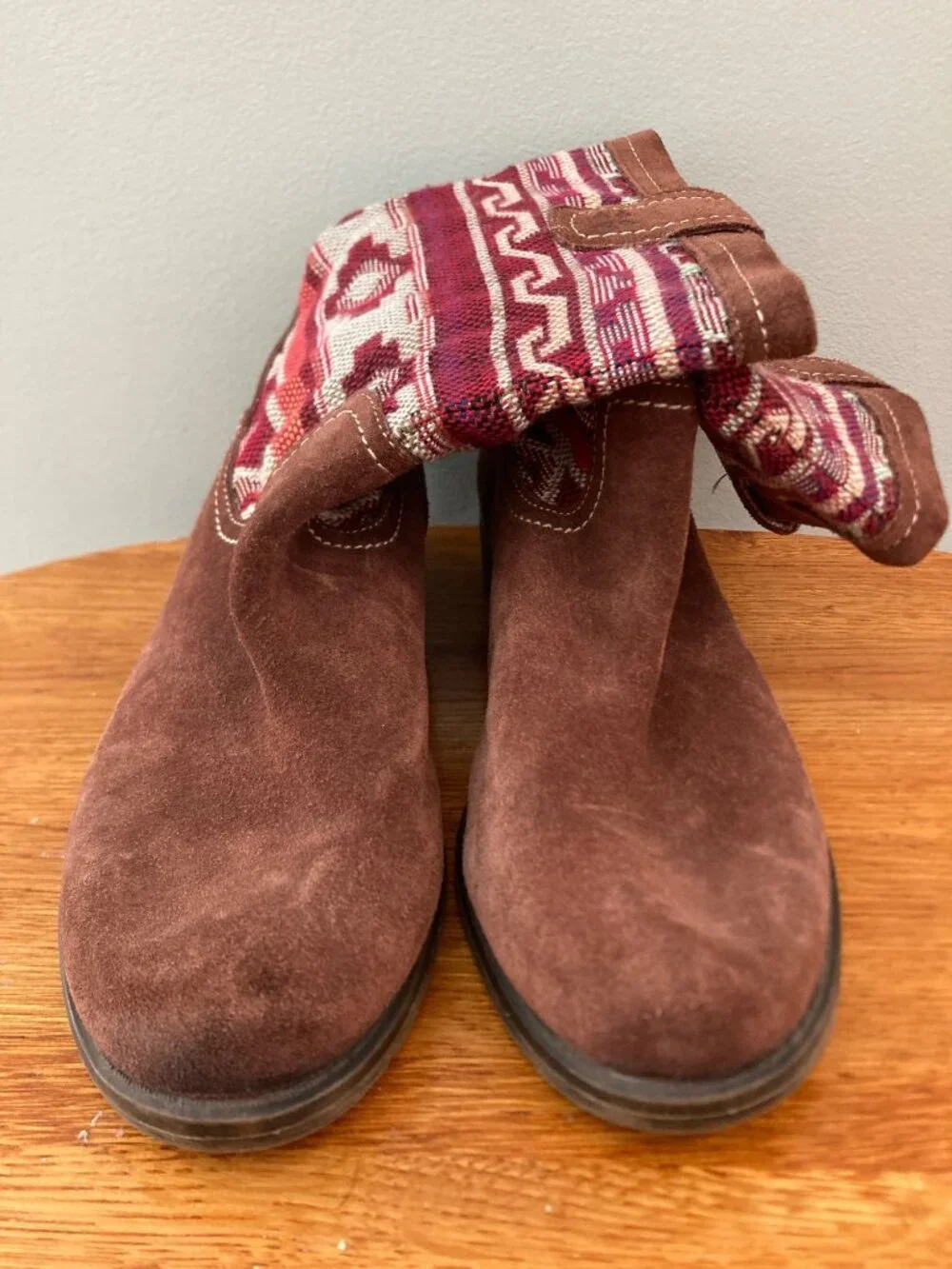 Naturalizer Brown Suede Ankle Boots With Southwest-Inspired Knit Design Size 6.5 - Picture 2 of 7